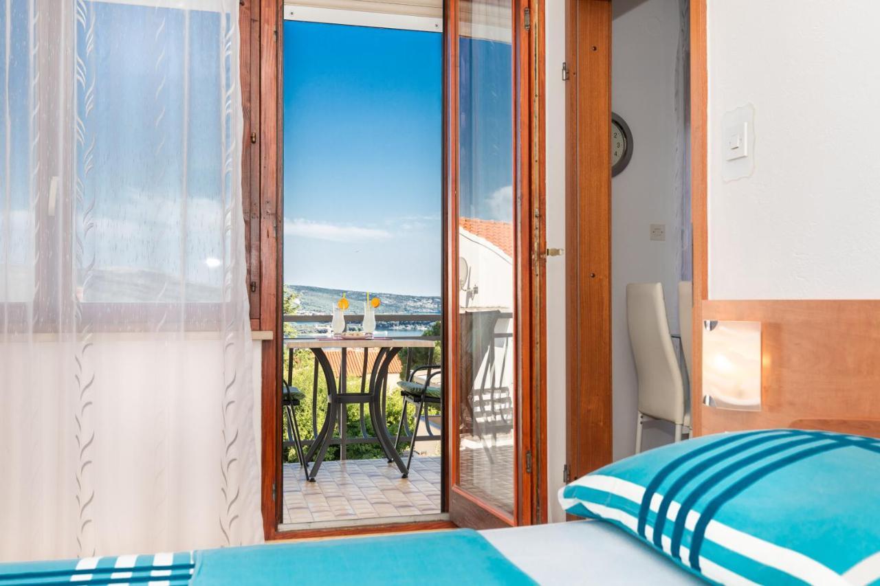 Apartmani Braut Kornic Exterior photo