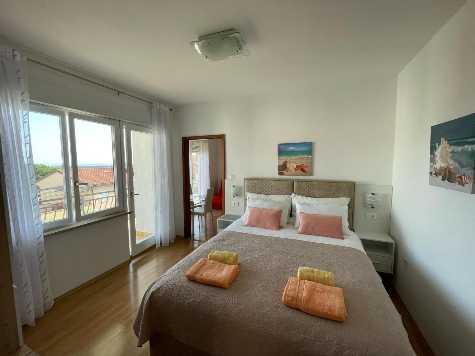 Apartmani Braut Kornic Exterior photo