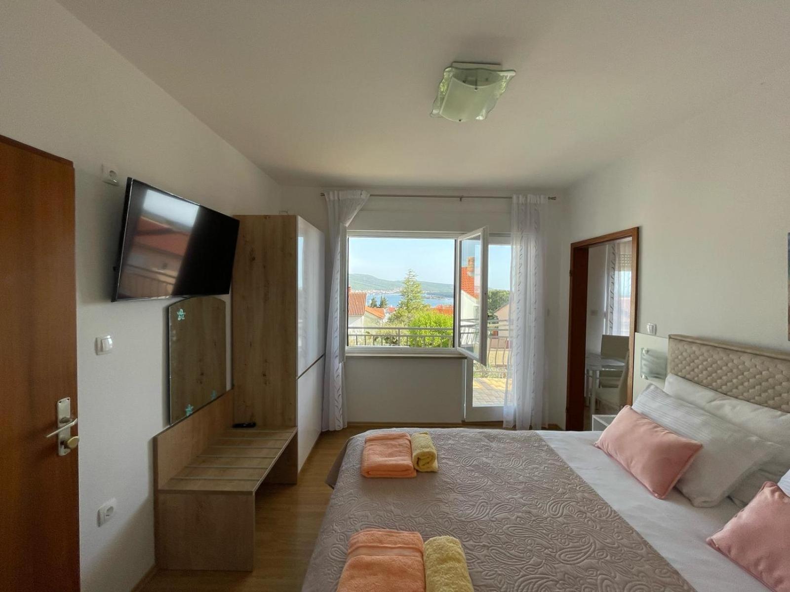 Apartmani Braut Kornic Exterior photo
